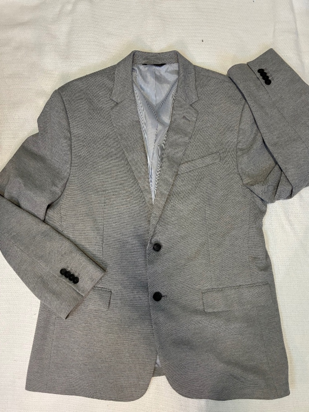 Banana Republic men's grey slim fit blazer in size 46R. EUC